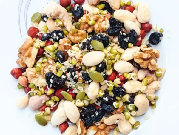 Mixed Nuts & Seeds (500gm)